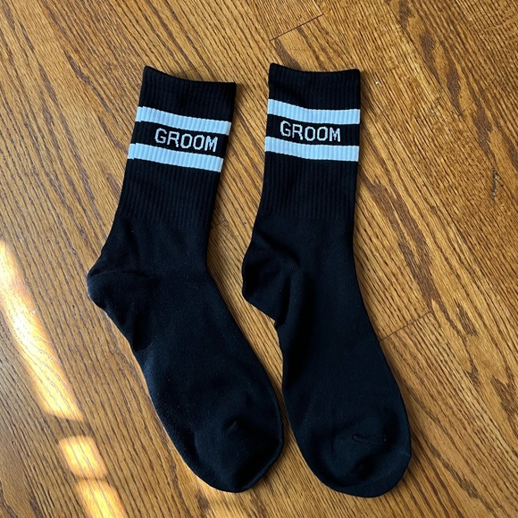 ⚫️Men’s one size fits all, NWOT, Groom crew socks⚫️ - Picture 2 of 5